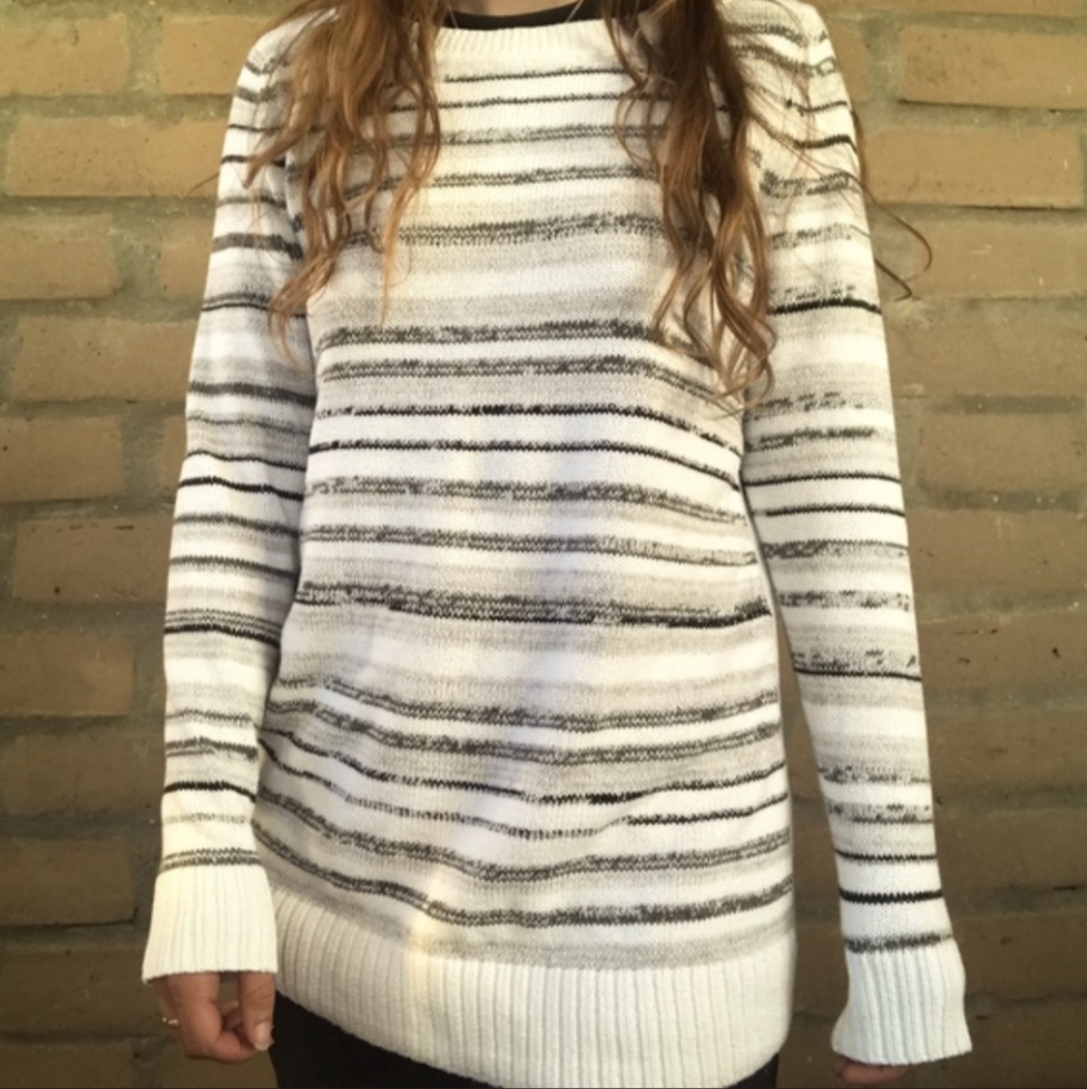 T by Talbots - XL White Black Gray Striped Stretch Pullover Long Sweater X Large